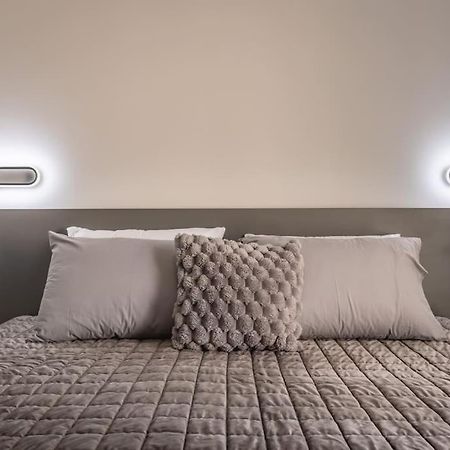 Nocturnal Elegance Apartment By Solea Σλιέμα Εξωτερικό φωτογραφία