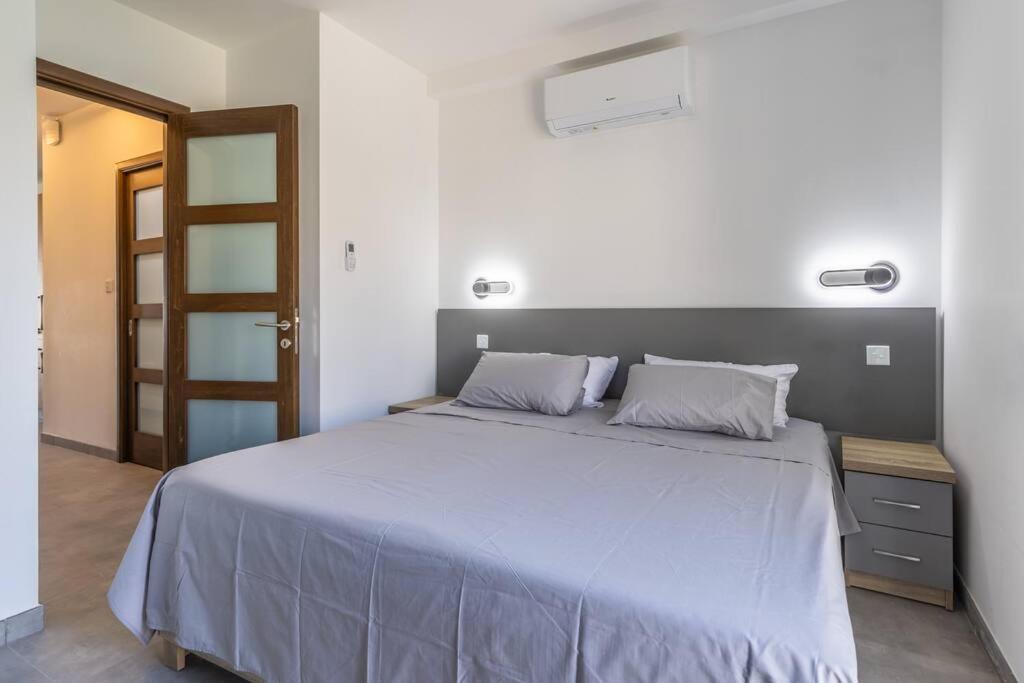 Nocturnal Elegance Apartment By Solea Σλιέμα Εξωτερικό φωτογραφία